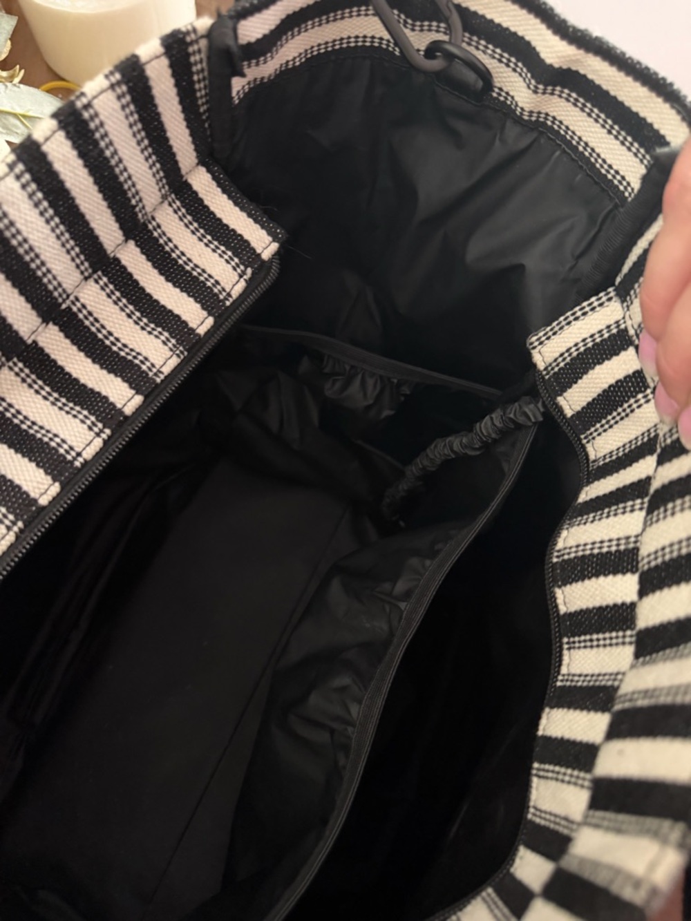 BÉIS Vacation Tote - Limited Edition - Picture 7 of 7